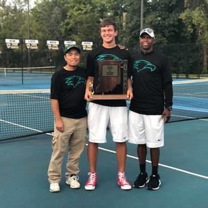 Meet your Posher, Nicolas